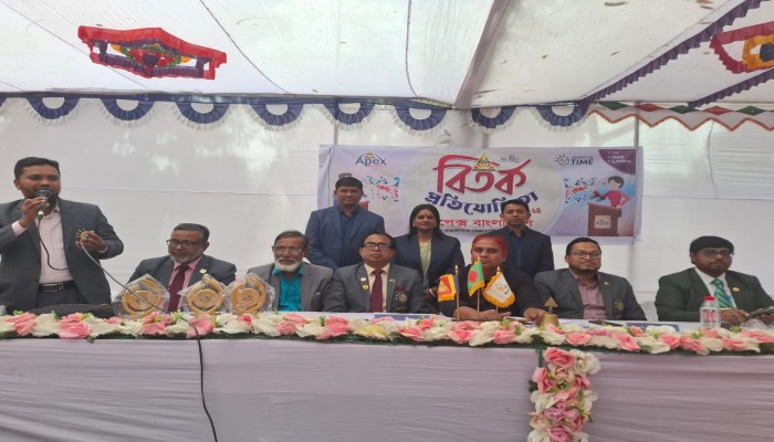 এপেক্স ক্লাব বিতর্ক প্রতিযোগিতায় দেশসেরা নোয়াখালী