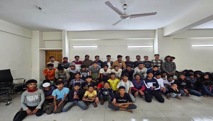 সাগরপথে পাচারকালে ৬৬ জন উদ্ধার, আটক ৫