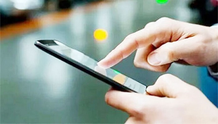 ​মোবাইল ইন্টারনেটে ‘প্যাকেজ শর্ত’ তুলে দিলো বিটিআরসি