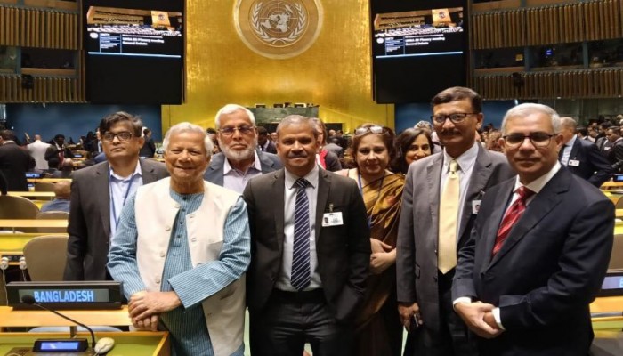 জাতিসংঘ সাধারণ পরিষদের উদ্বোধনী অধিবেশনে প্রধান উপদেষ্টার যোগদান