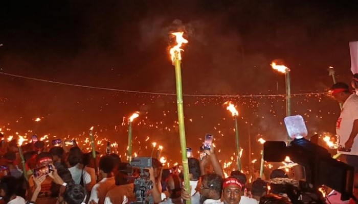 ‘জাগো বাহে তিস্তা বাঁচাই’