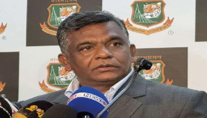 দেশের গুরুত্বপূর্ণ সময়ে বোর্ড সভাপতি বুলবুলের দেশ ত্যাগ, নানা কথা