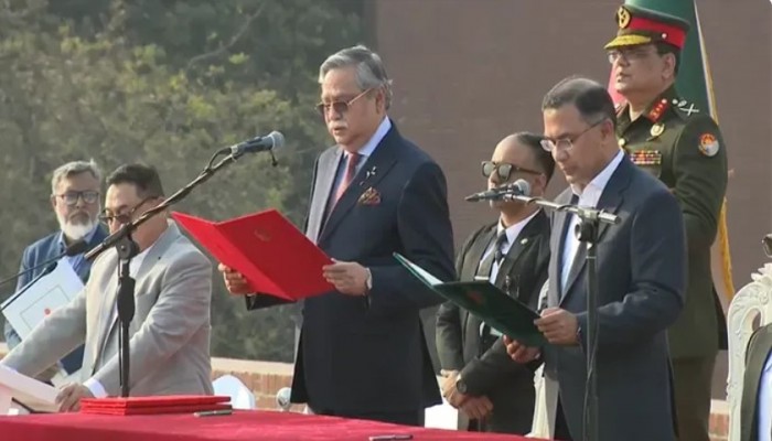 প্রধানমন্ত্রী হিসেবে শপথ নিলেন তারেক রহমান