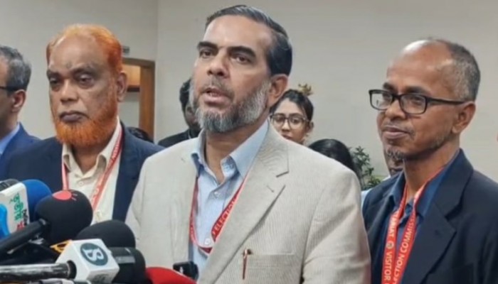 শাসক দলের ‘ছাড় দেওয়ার মানসিকতা’ তাদের (আ.লীগ) প্রত্যাশাকে উস্কে দিচ্ছে- মাহবুব জুবায়ের