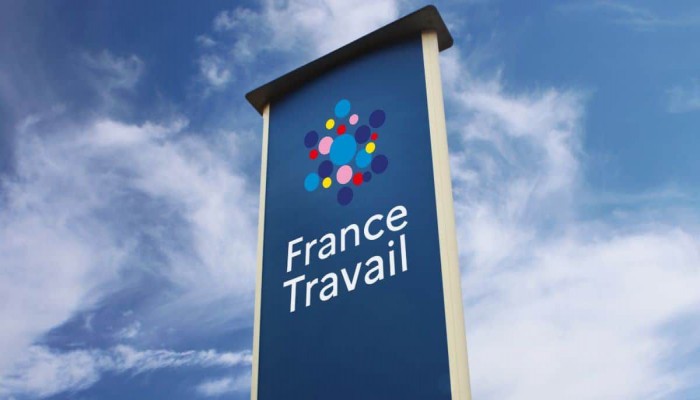 অভাবী পেশায় বৈধতা নিয়েও দ্বিধা, বিতর্কে ফ্রান্সের নীতি